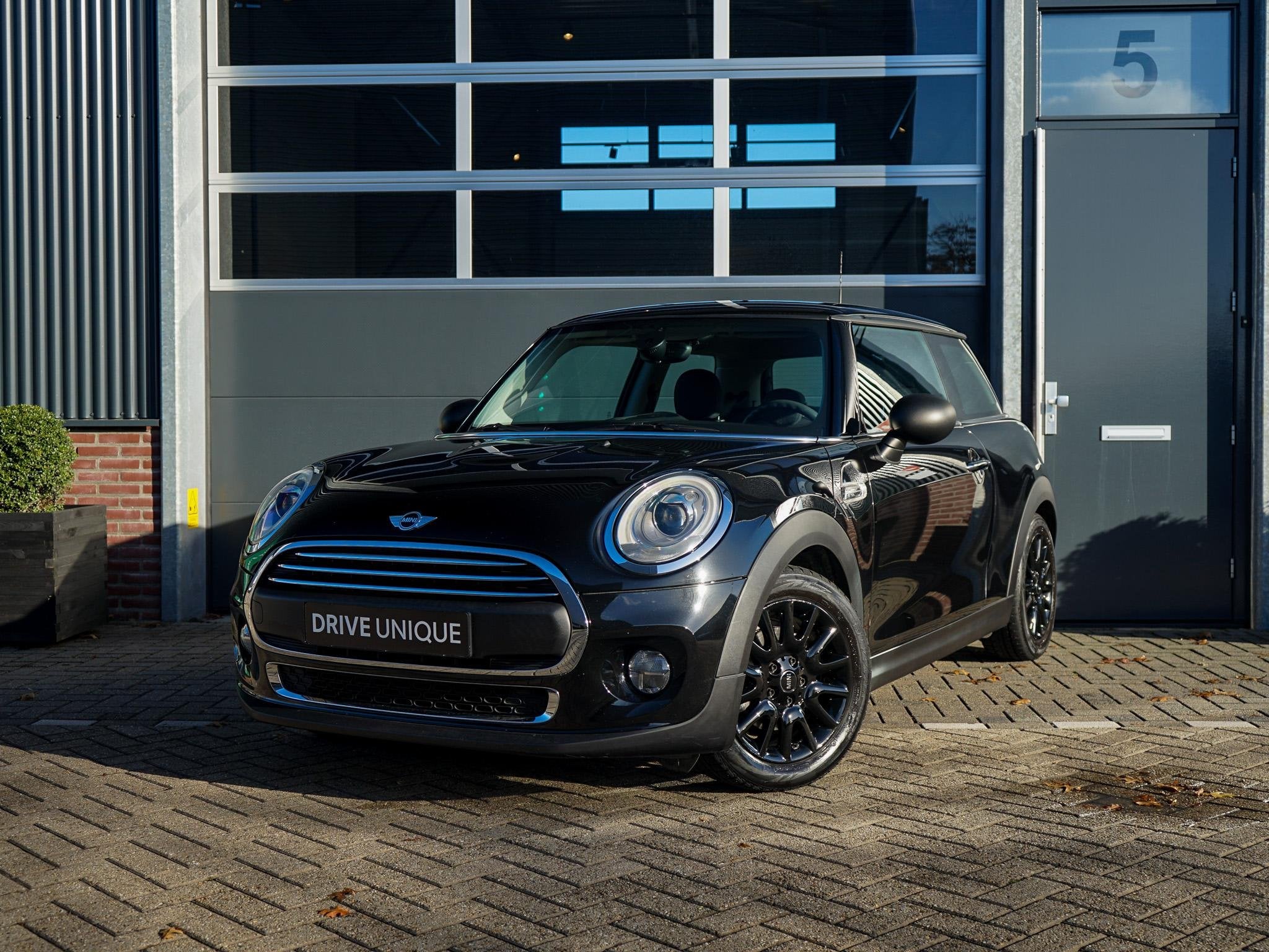 Mini One 1.2 Business, Voorwielaandrijving, Stof, Gebruikt, 4 stoelen