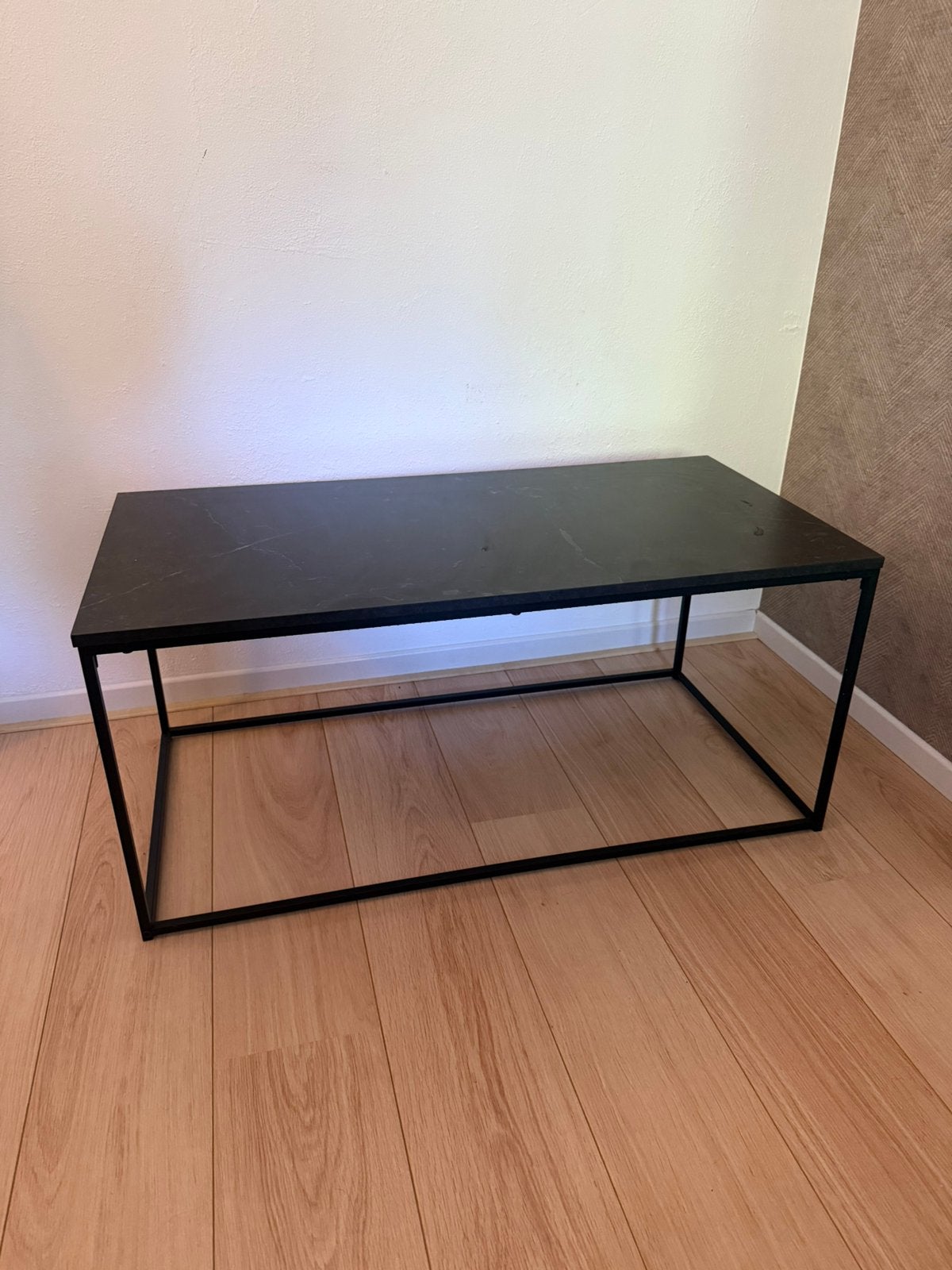 Salontafel marmer zwart, Huis en Inrichting, Ophalen of Verzenden, Zo goed als nieuw, Rond, 50 tot 100 cm