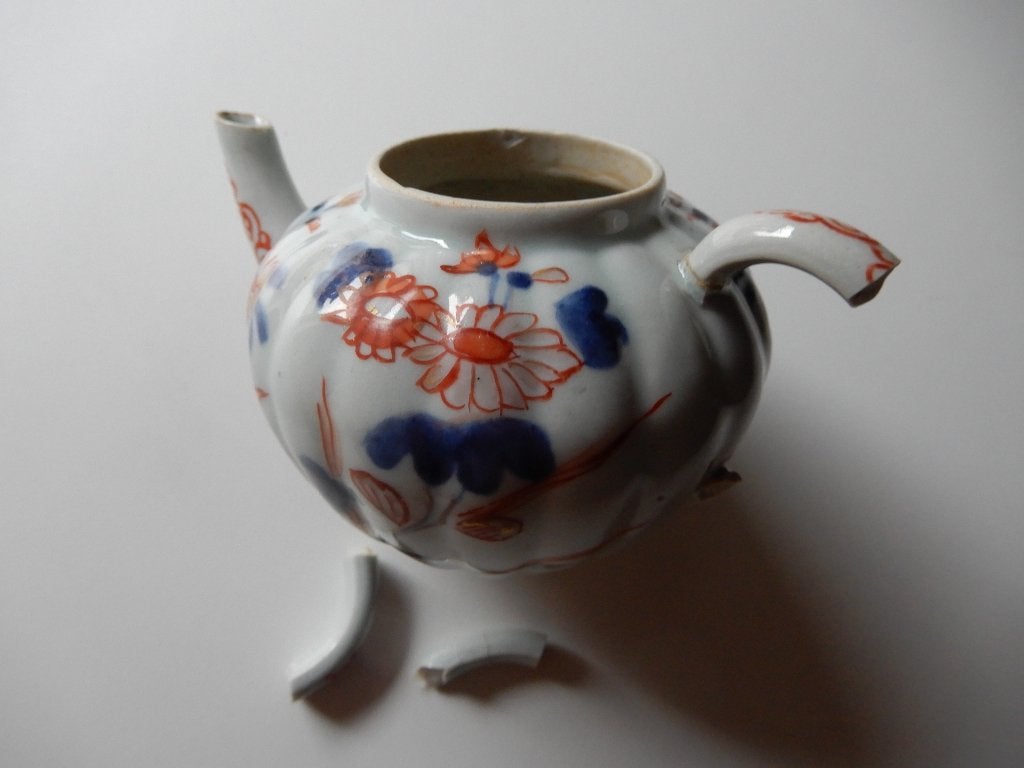 Chinees porselein: Imari  trekpotje, 1e helft 18e eeuw., Antiek en Kunst, Antiek | Porselein, Verzenden