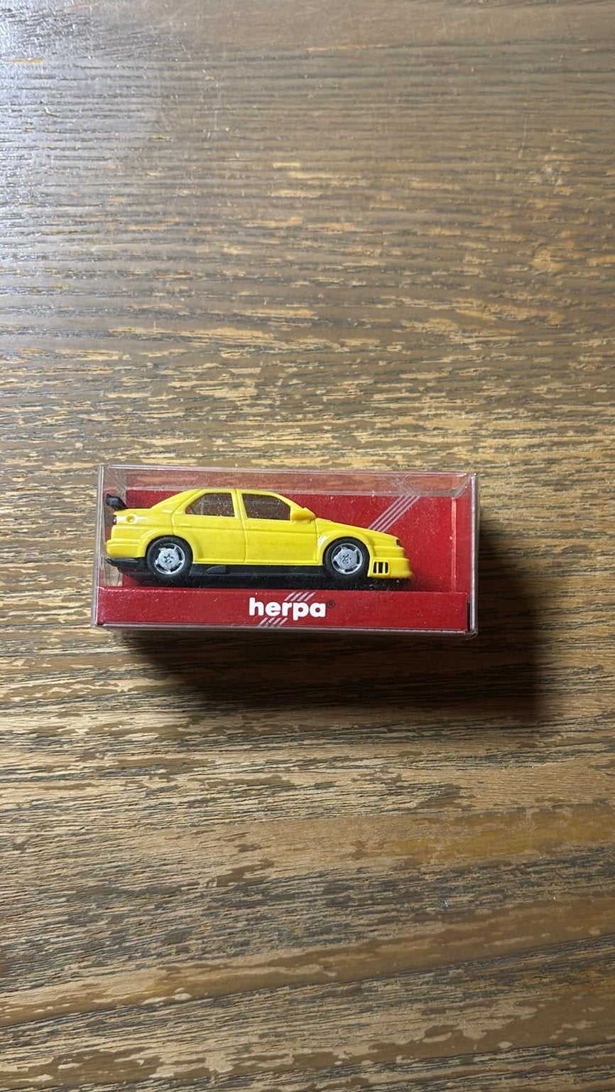 Herpa Alfa Romeo 155 DTM-Straßenversion - Geel, Ophalen of Verzenden, Nieuw, Auto, Herpa