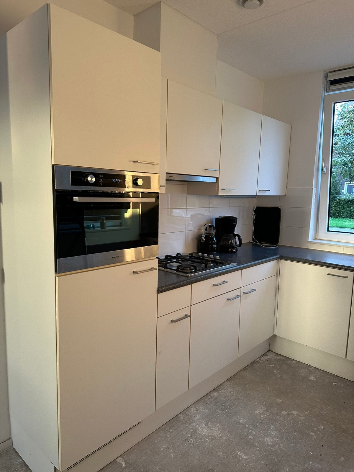 Complete keuken te koop! Zo snel mogelijk afhalen!, Ophalen, Gebruikt, Wit, Hoekkeuken