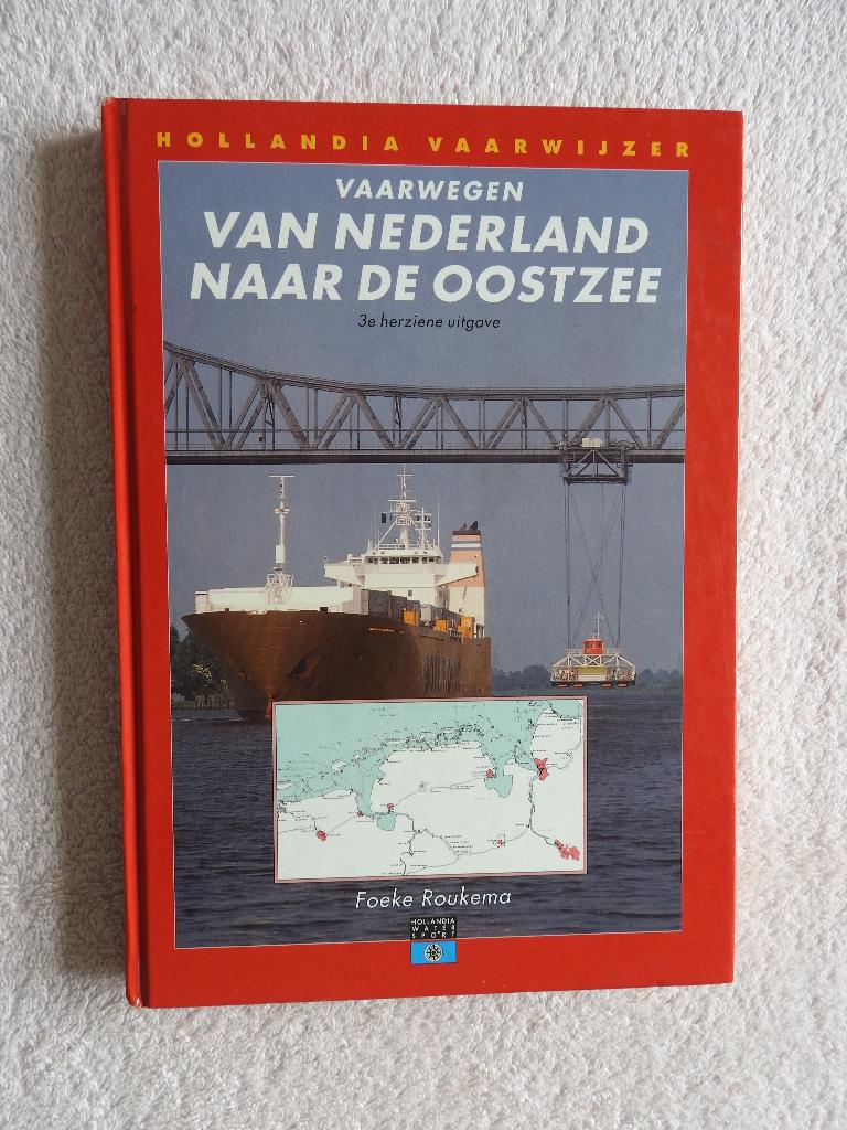 Vaarwegen van Nederland naar de Oostzee + losse kaart, Ophalen of Verzenden, Zo goed als nieuw, Kaart, Foto of Prent