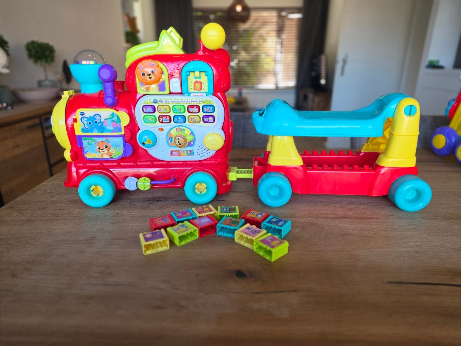 VTech Zoef Zoef Dieren Trein met aanhanger en blokken, Ophalen, Zo goed als nieuw, Overige typen, Met licht