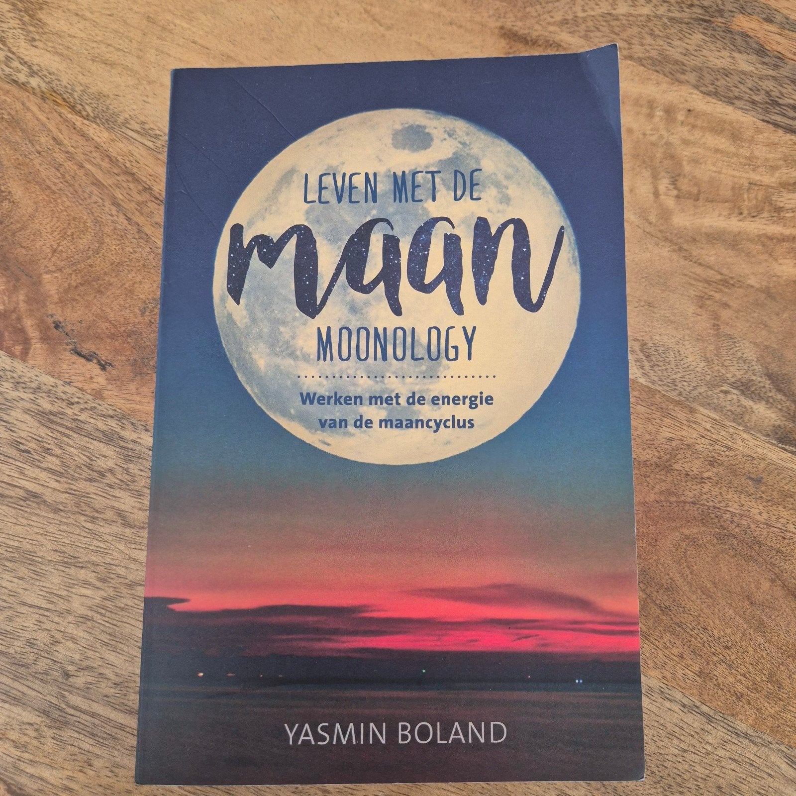 Leven met de Maan: Moonology - Yasmin Boland, Boeken, Ophalen, Zo goed als nieuw