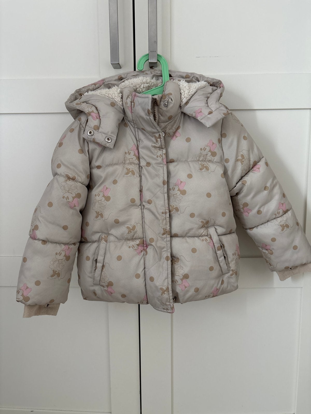 BabyGap Minnie Mouse Winterjas Maat 104/110, Ophalen of Verzenden, Zo goed als nieuw, Meisje, Jas