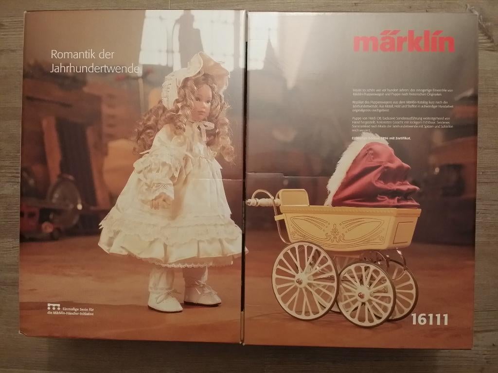 *UNIEK* Märklin 16111 Poppenwagen met pop HEIDI ** NIEUW **, Verzamelen, Poppen, Ophalen of Verzenden, Nieuw, Pop, Levensecht of Reborn