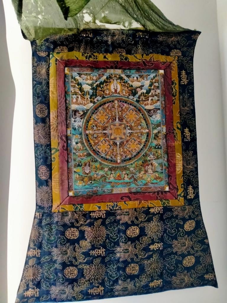 Antieke Tibetaanse Thangka Mandala, Ophalen