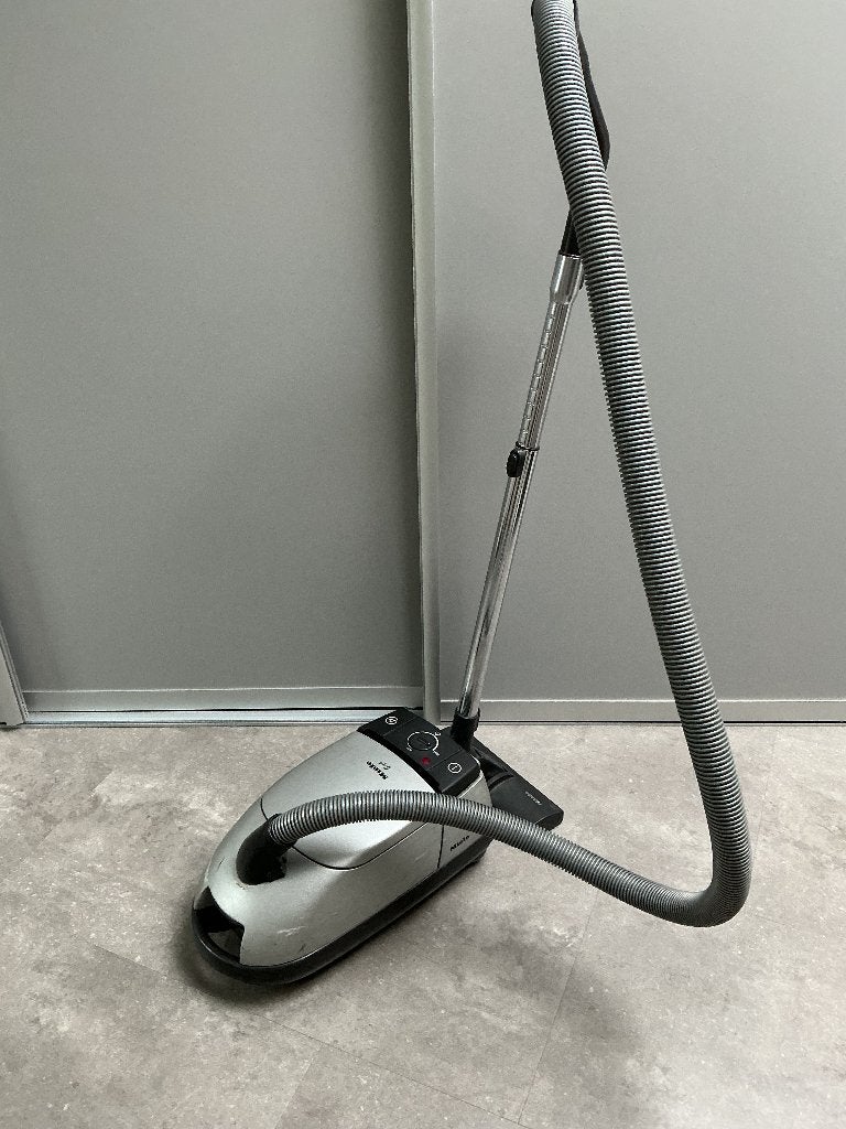 Stofzuiger, Witgoed en Apparatuur, Inclusief accessoires, Gebruikt, Overige typen, Miele