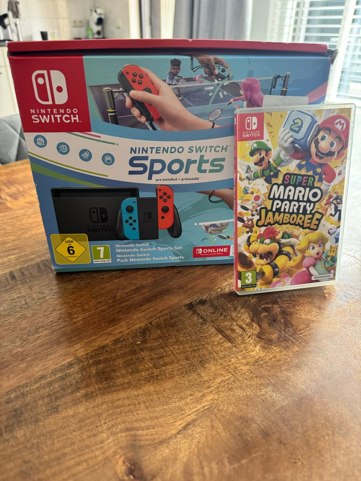 Nintendo Switch met Super Mario Party Jamboree - Z.g.a.n., Met games, Met 2 controllers, Ophalen of Verzenden, Zo goed als nieuw