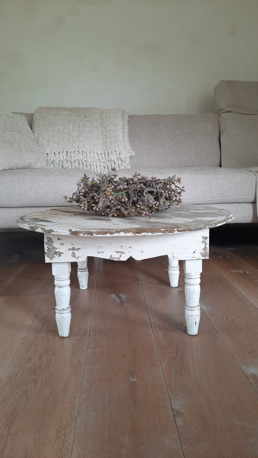 brocant laag tafeltje (nuzzelspul), Ophalen, Rond, 50 tot 100 cm, 50 tot 100 cm