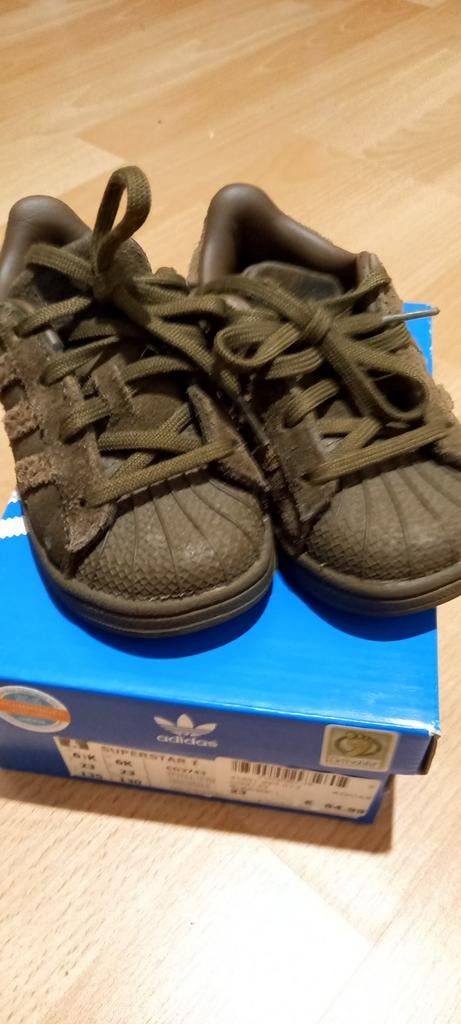 Adidas superstar maat 23, Ophalen of Verzenden, Zo goed als nieuw, Jongetje of Meisje, Schoentjes
