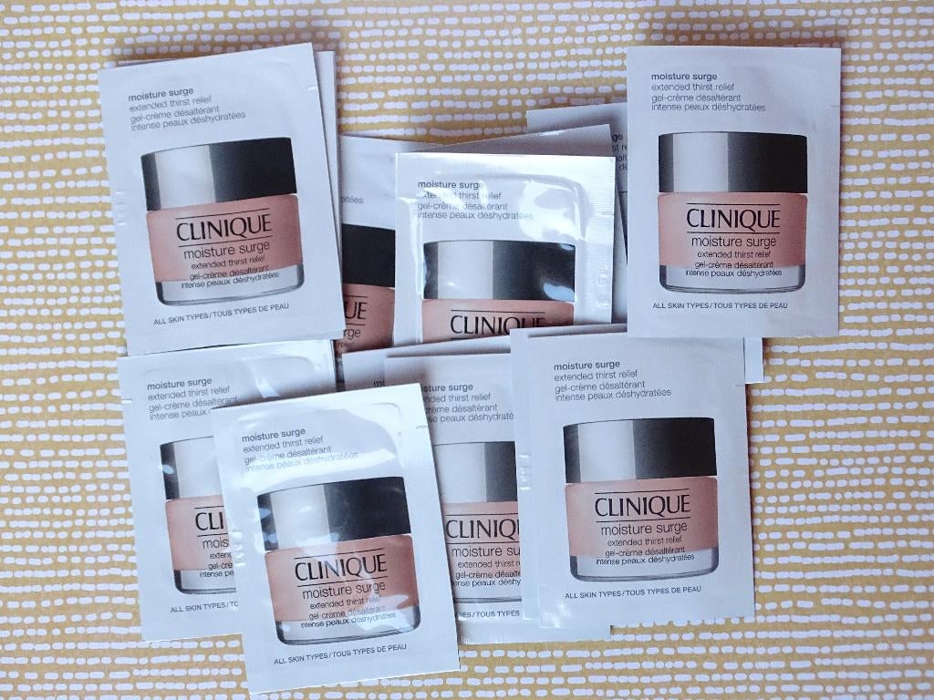 Clinique Moisture Surge Extended Thirst Relief (20 proefjes), Ophalen of Verzenden, Nieuw, Gehele gezicht, Verzorging