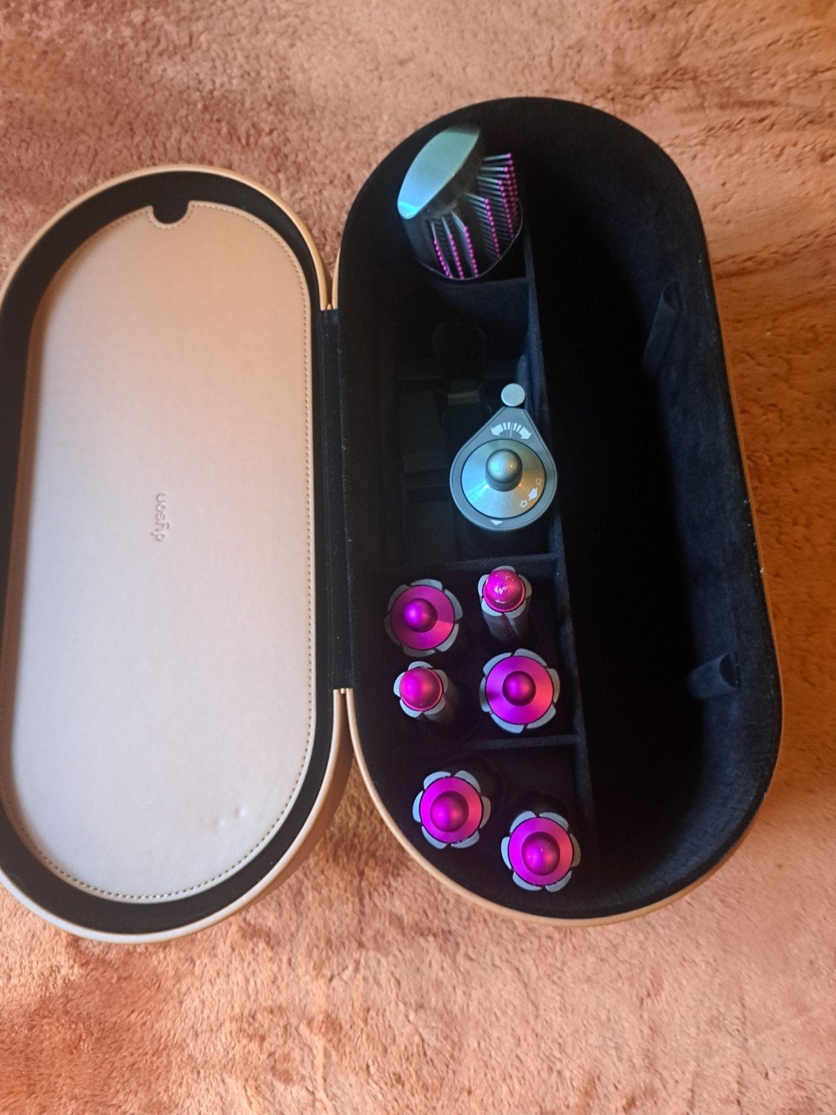 Dyson Airwrap Complete met reisetui en accessoires, Witgoed en Apparatuur, Persoonlijke-verzorgingsapparatuur, Zo goed als nieuw