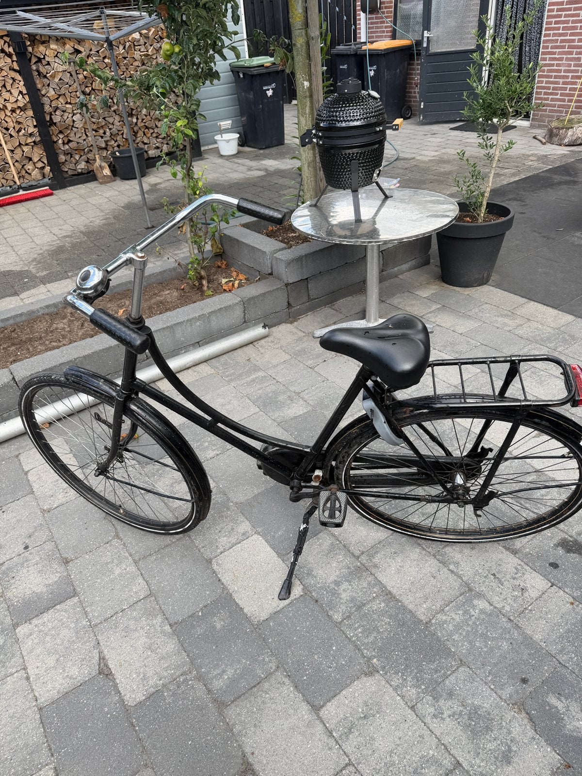 Oma fiets, Ophalen, Zo goed als nieuw, Terugtraprem