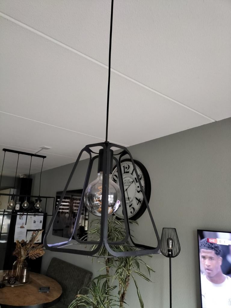 Moderne Zwarte Hanglamp - Industrieel Design, Huis en Inrichting, Lampen | Hanglampen, Industrieel, Modern, Ophalen of Verzenden