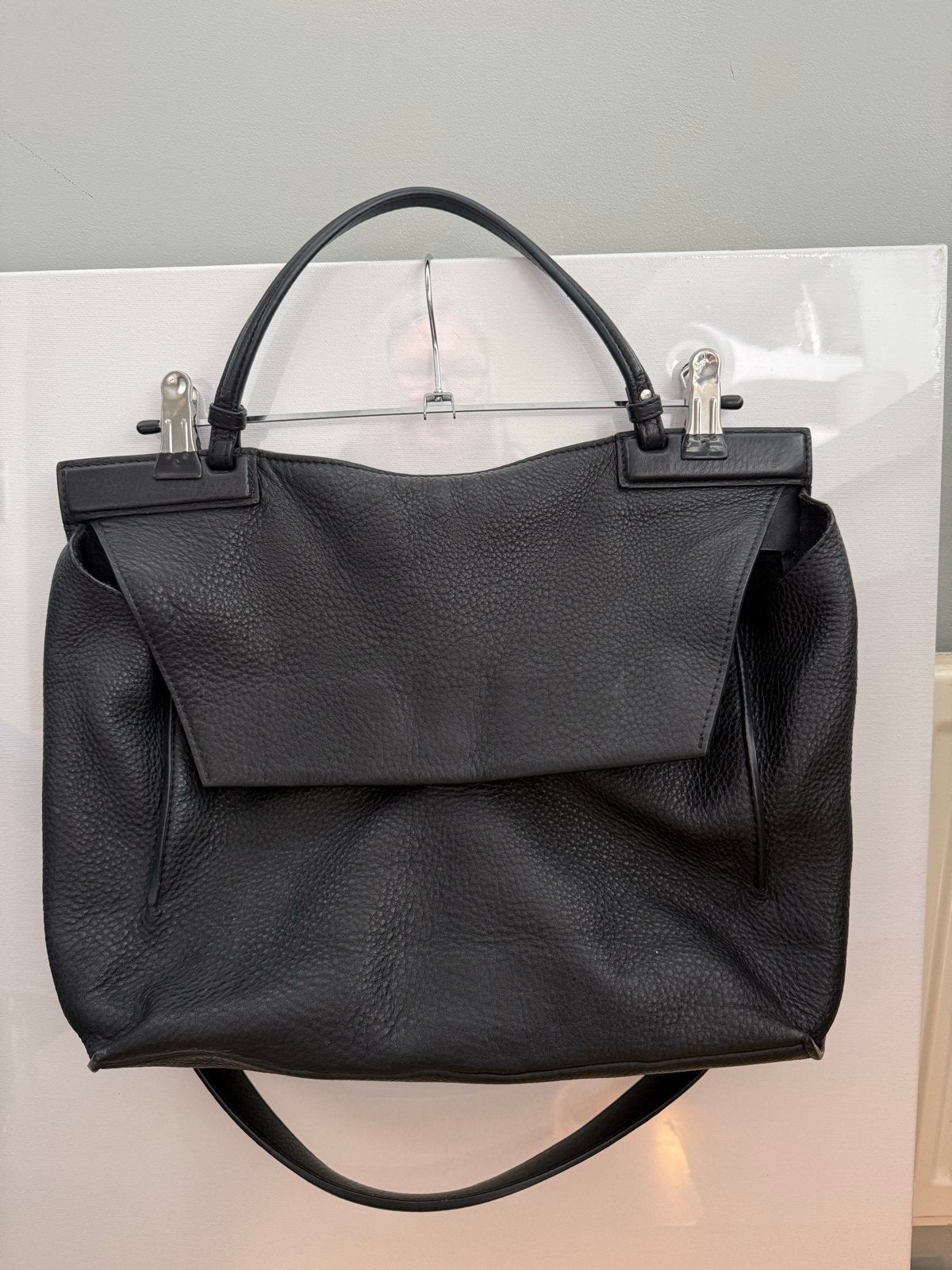 Smaak leer tas - vergelijkbaar met trendy COS tas, Ophalen of Verzenden, Gebruikt, Zwart, Handtas