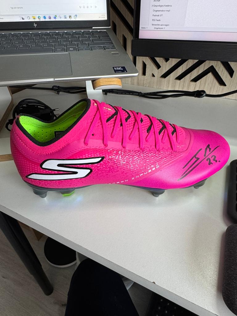 Voetbalschoen Steven Berghuis inc. handtekening, Sport en Fitness, Voetbal, Maat XL, Ophalen of Verzenden, Zo goed als nieuw, Overige typen