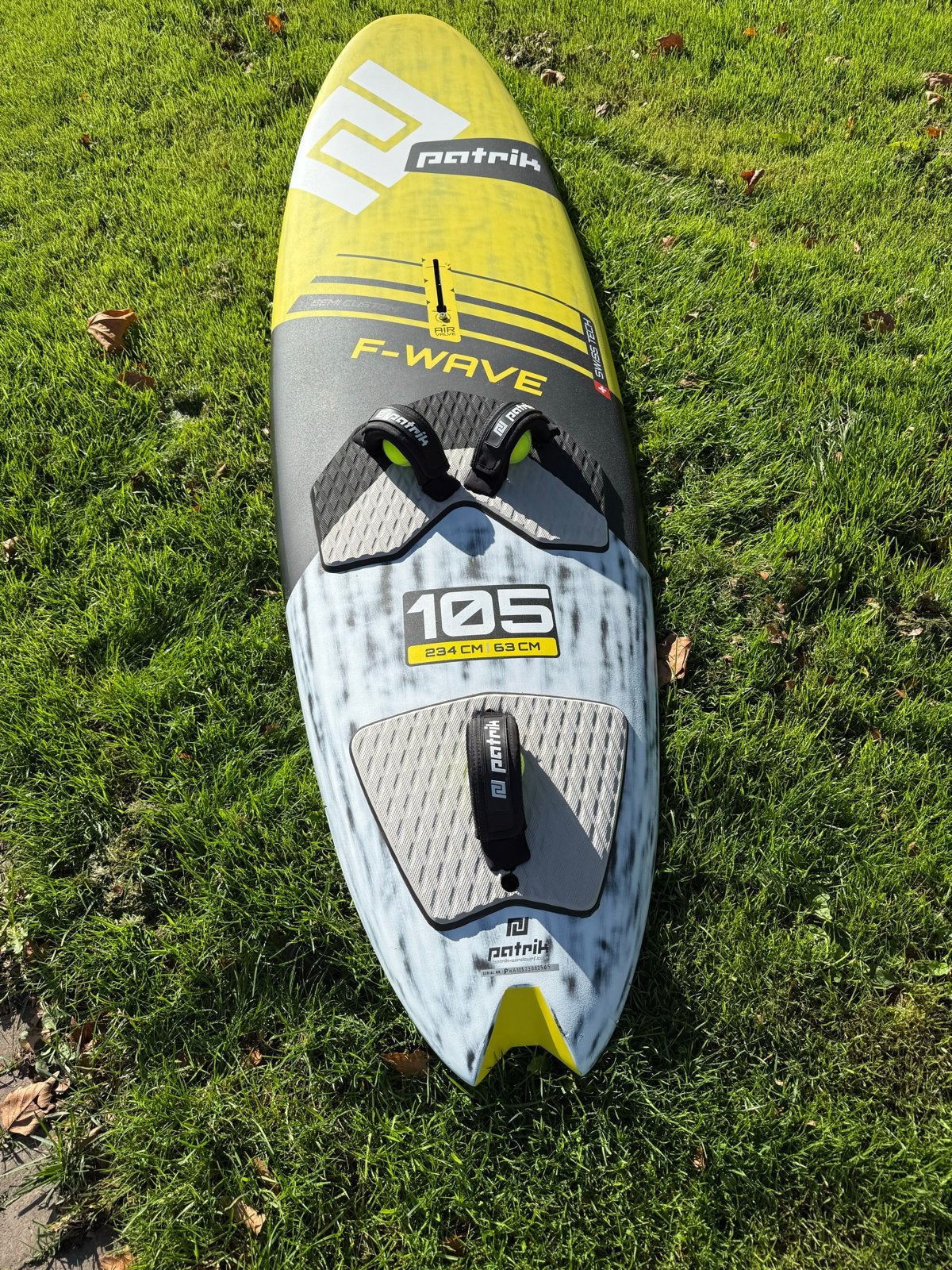 Patrik F-Wave 105L Waveboard - Z.G.A.N. Demo Model, Met voetbanden, 5 tot 6.5 m², Minder dan 250 cm, Patrik Diethelm
