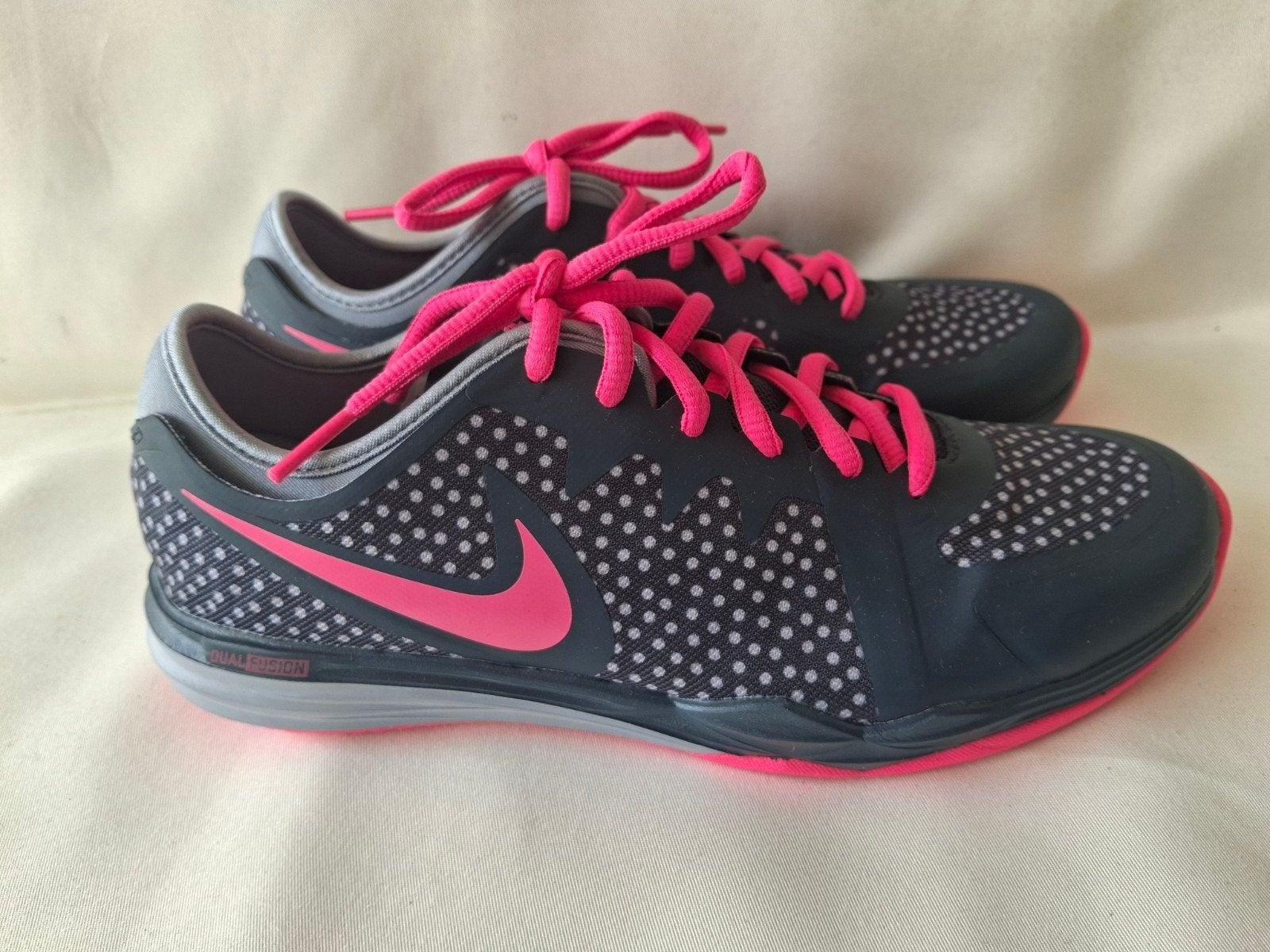 Nike  Sportschoenen - Maat 37 Nieuw, Kleding | Dames, Schoenen, Sportschoenen, Nike, Ophalen of Verzenden, Zo goed als nieuw