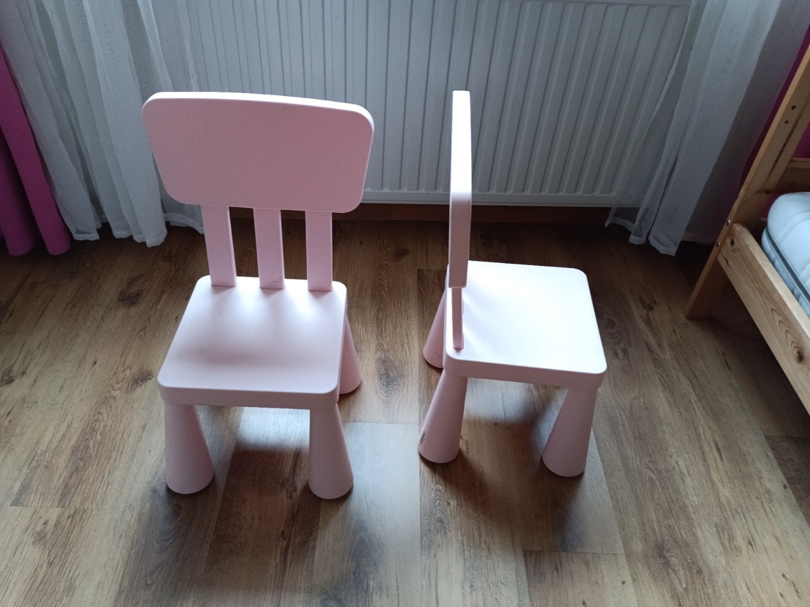 2 roze kinderstoeltjes, Kinderen en Baby's, Kinderkamer | Tafels en Stoelen, Ophalen, Gebruikt, Stoel(en)
