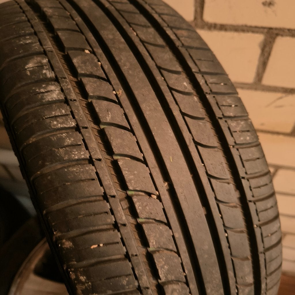 Autobanden Minerva  185/50/14  (zomerbanden, nagenoeg nieuw), Auto-onderdelen, Banden en Velgen, Ophalen, 14 inch, Gebruikt, 185 mm