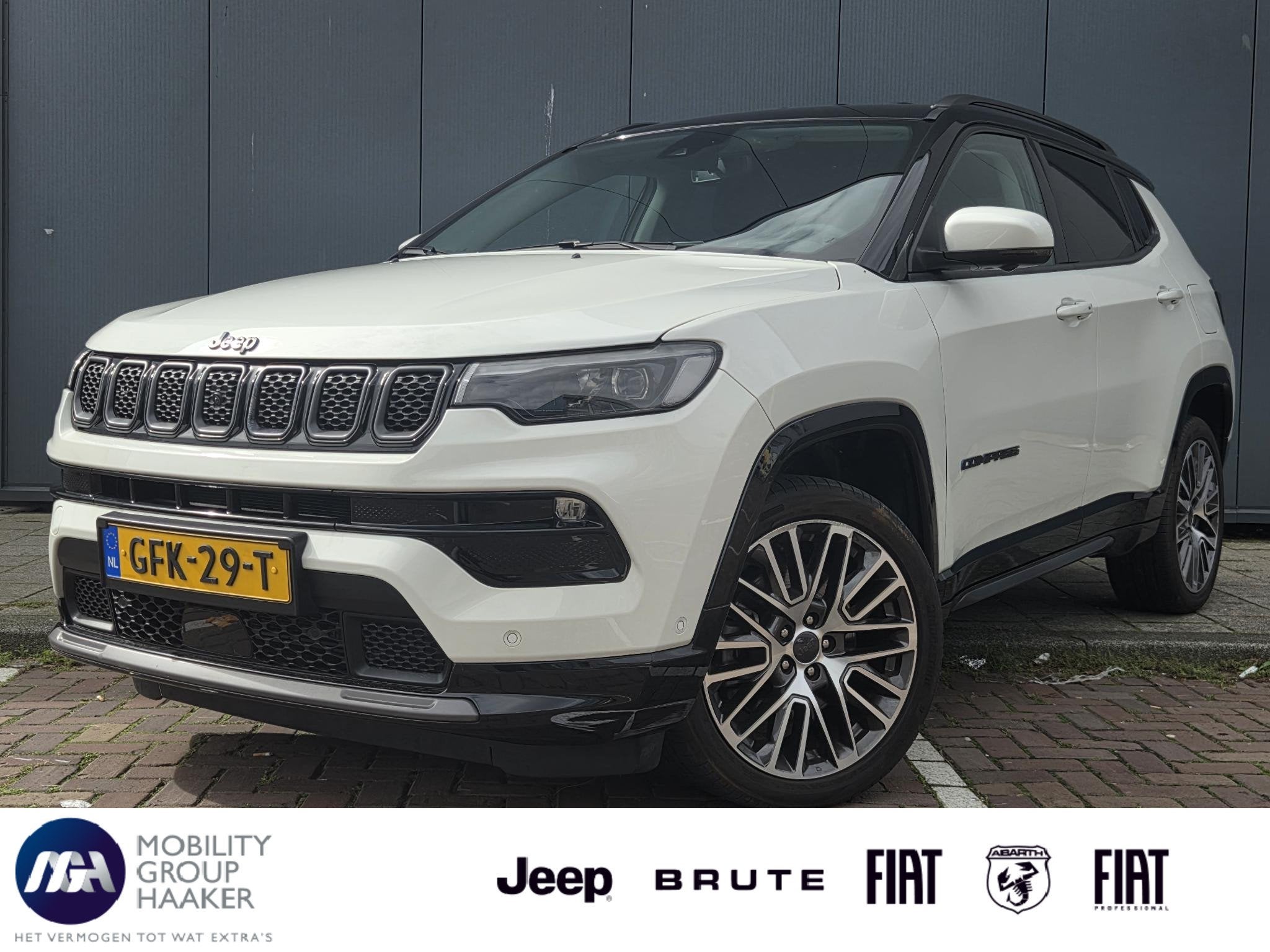 Jeep Compass 4xe 240 Plug-in Hybrid Electric Summit | Apple-, Auto's, Automaat, 4 cilinders, Wit, Bedrijf