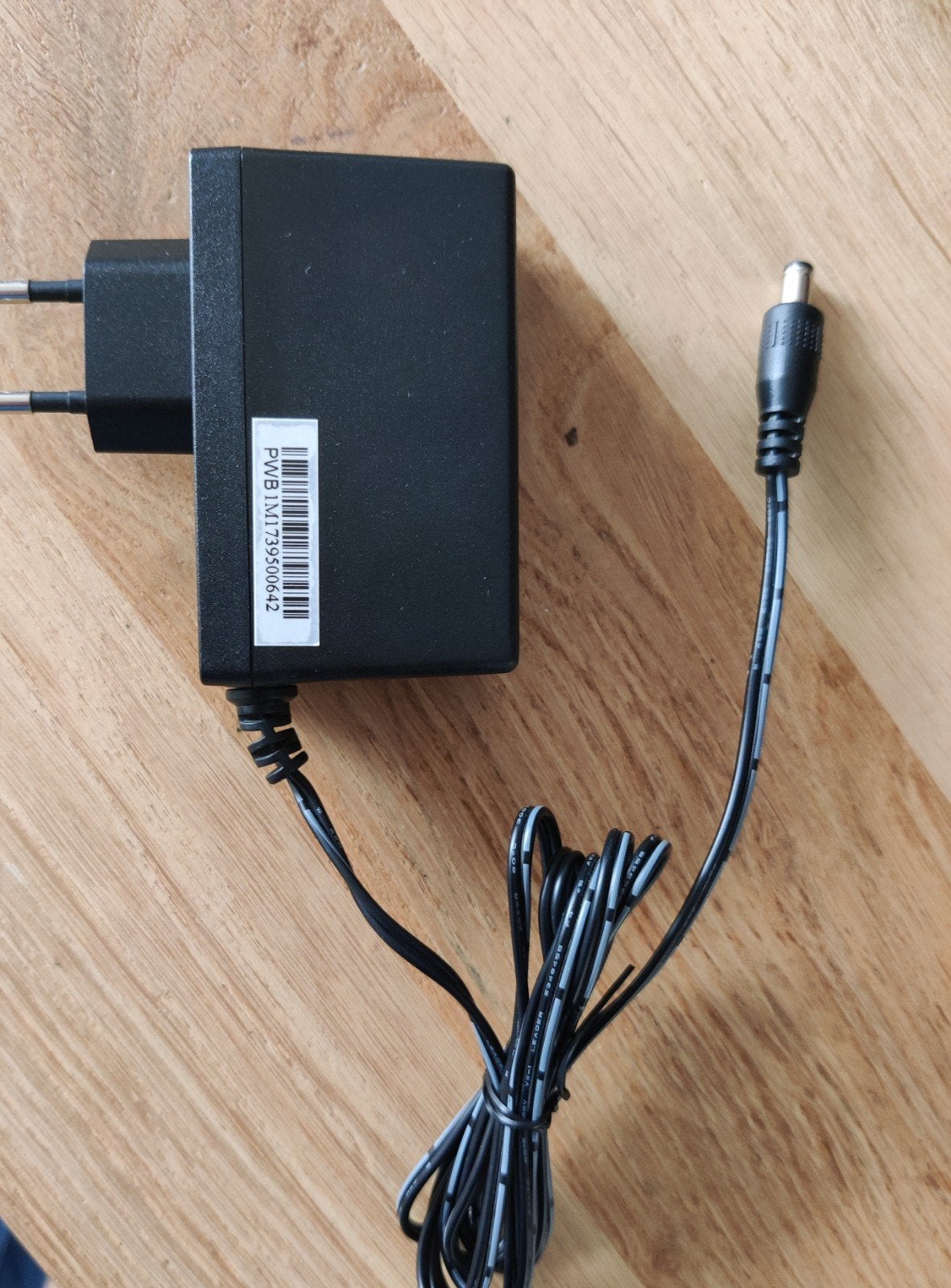 Netadapter Voeding 12V 2.5A, Ophalen of Verzenden, Zo goed als nieuw