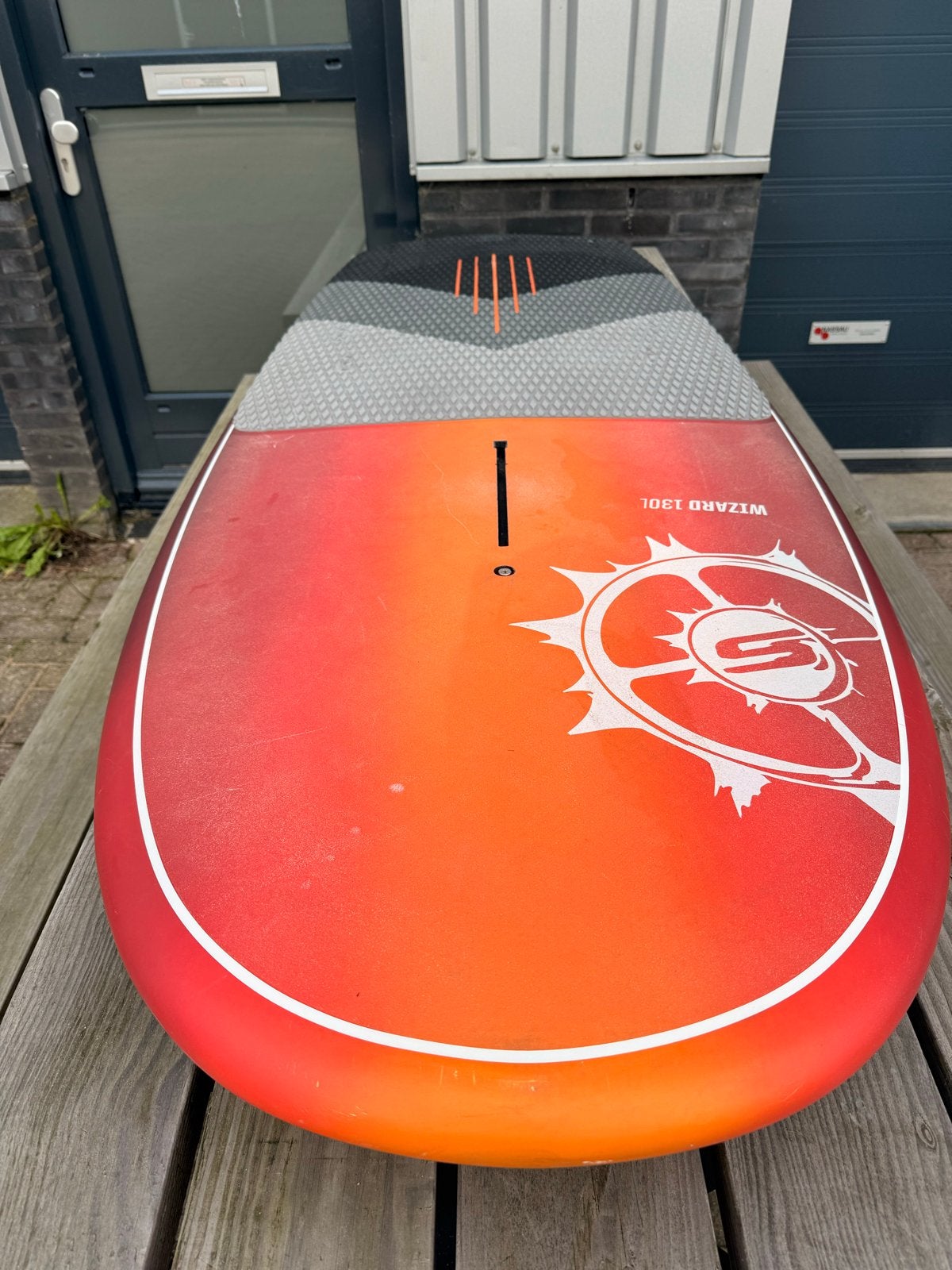 Slingshot Wizard 130L Windsurf Foil Board - Goede staat, Watersport en Boten, Gebruikt, Geschikt voor foilen, Plank, Ophalen