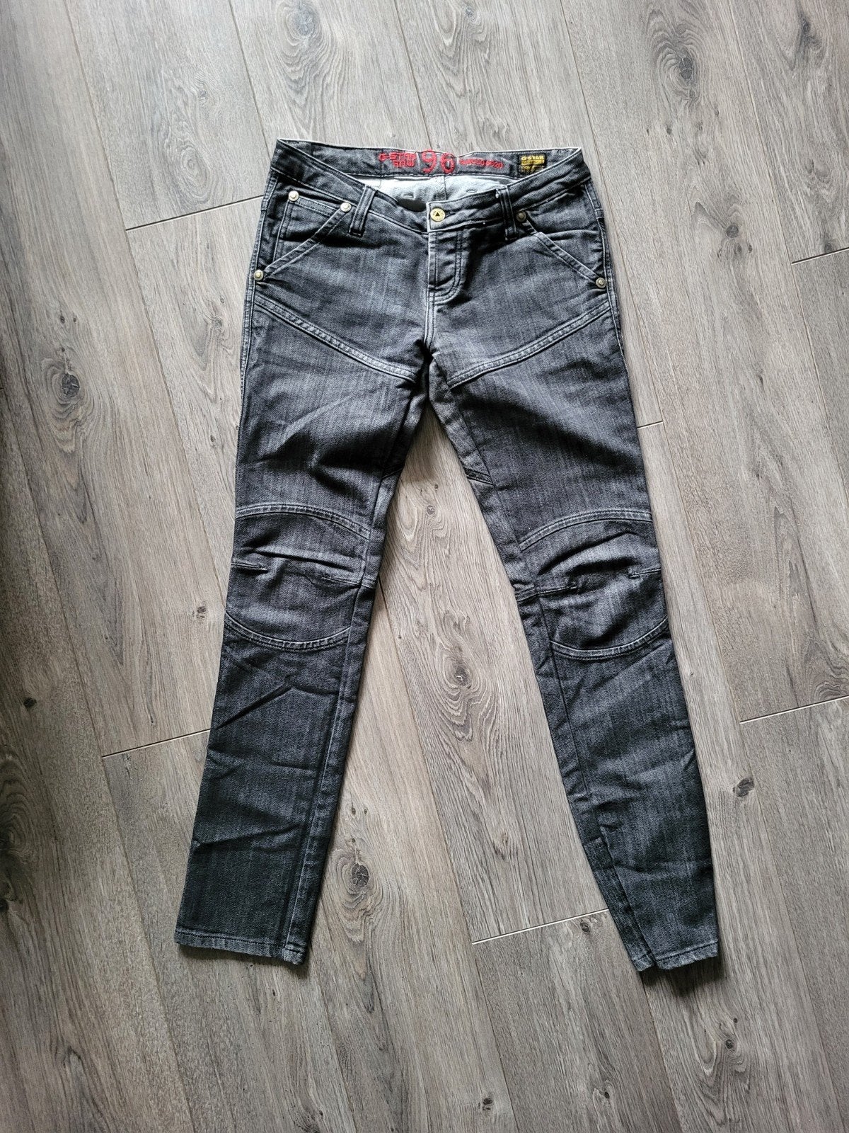 G-Star jeans spijkerbroek Elwood 5620 donkergrijs- maat 28, Kleding | Dames, Ophalen of Verzenden, W28 - W29 (confectie 36), Grijs