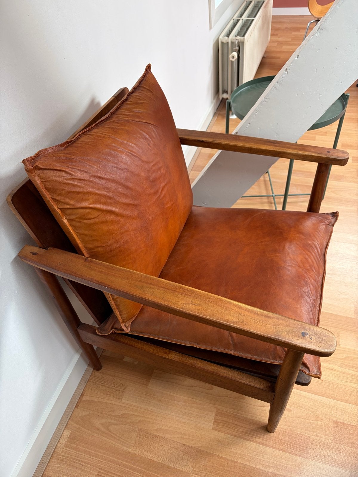 Vintage Leren Fauteuil - Comfortabel en Stijlvol, Huis en Inrichting, Ophalen, Gebruikt, Hout, 75 tot 100 cm