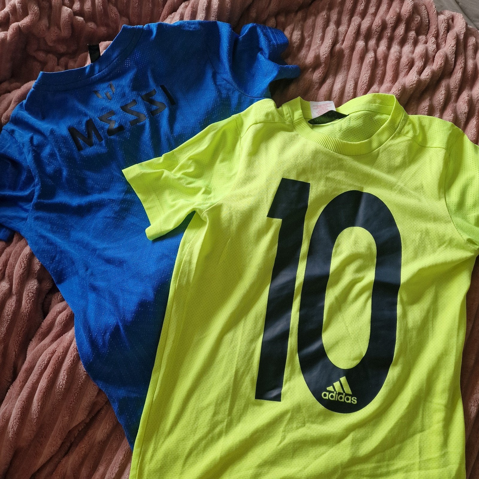 Messi adidas shirts 2x wk, Kinderen en Baby's, Kinderkleding | Maat 152, Adidas, Gebruikt, Jongen of Meisje, Ophalen of Verzenden