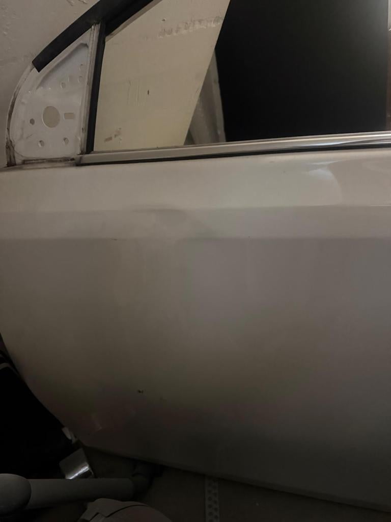 Voordeur linksvoor Wit Toyota Auris 2019 kleine beschadiging, Ophalen, Toyota, Deur