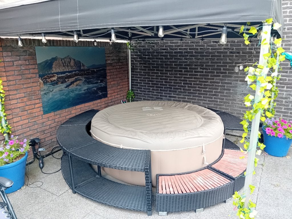 Yacussi lays z spa, Ophalen, Zo goed als nieuw, Afdekzeil, Opblaasbaar