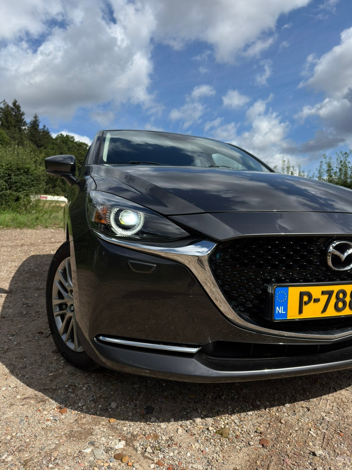Foto 5 van Mazda 2 1.5 Skyactiv-G Luxury (Modeljaar 2022) – Topstaat