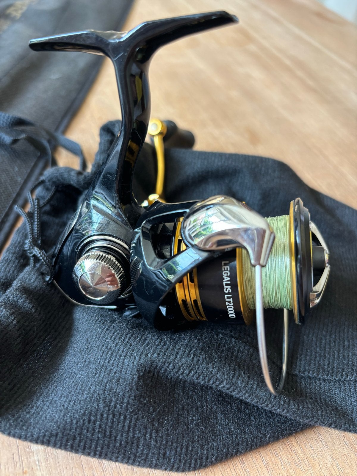 Daiwa Legalis LT2000D Molen & Daiwa Crossfire Hengel, Ophalen of Verzenden, Zo goed als nieuw, Complete hengel