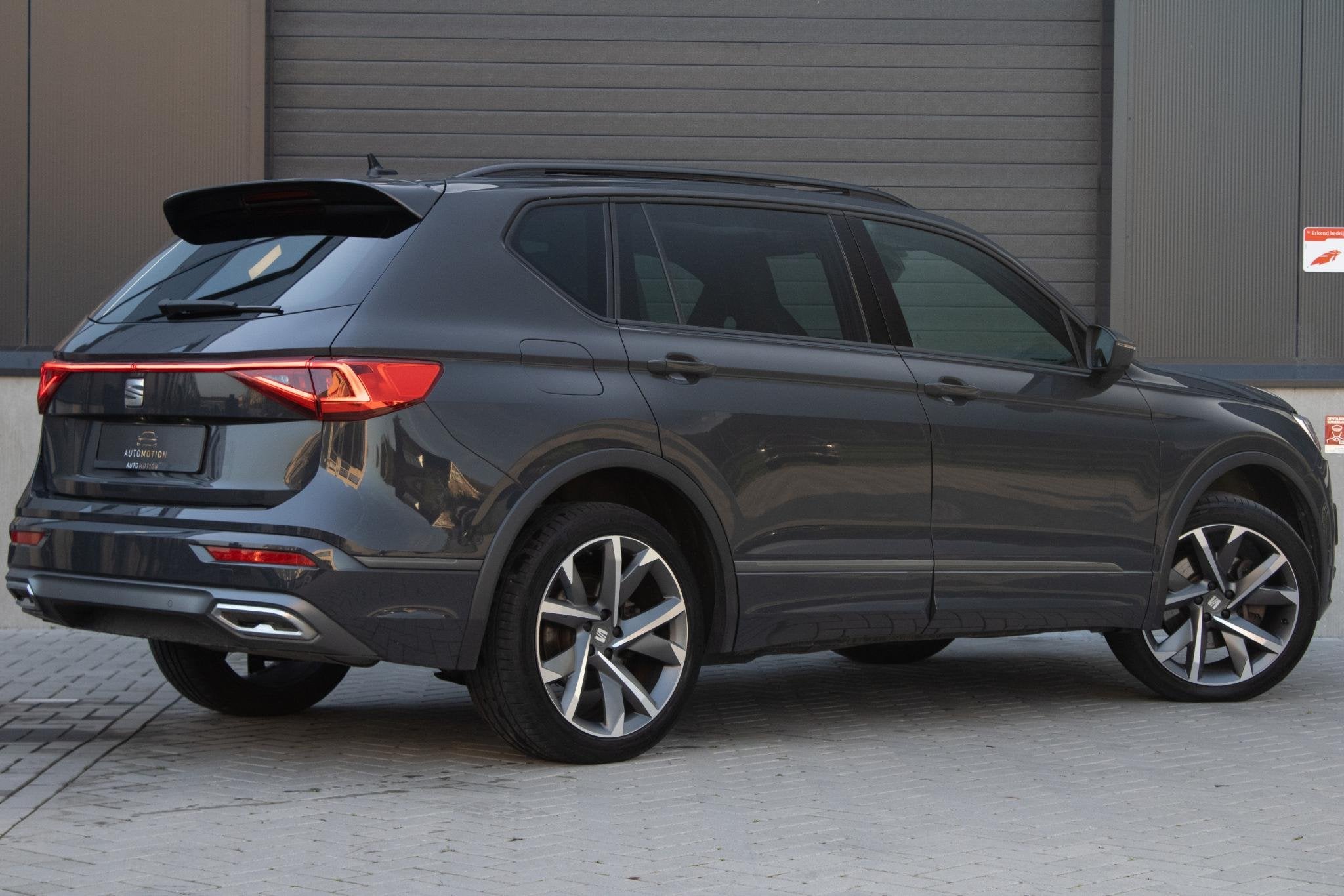 SEAT Tarraco 1.4 TSI e-Hybrid PHEV FR Business PANO TREKHAAK, Auto's, Dealer onderhouden, Gebruikt, 4 cilinders, Met garantie (alle)