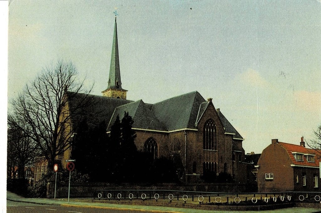 Oud Beijerland, Kerk, Ophalen of Verzenden, 1980 tot heden, Gelopen, Zuid-Holland