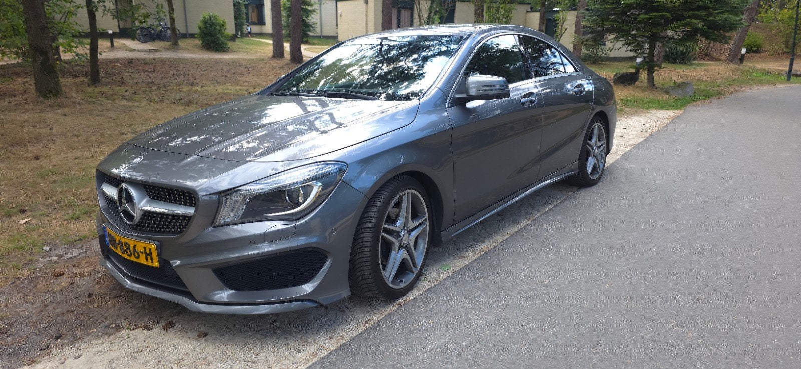 Mercedes-Benz CLA 180 1.6 90KW 7G-DCT (aut) 2015 Grijs, Auto's, Mercedes-Benz, Zwart, 4 cilinders, 715 kg, 122 pk