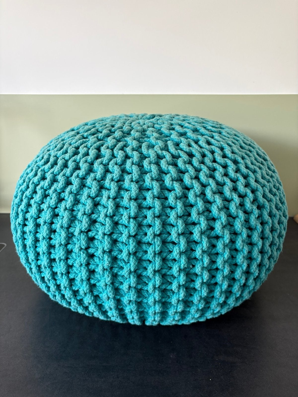 Medium urchin poef 55 cm, Gebruikt, Ophalen of Verzenden, Stof, 50 tot 75 cm
