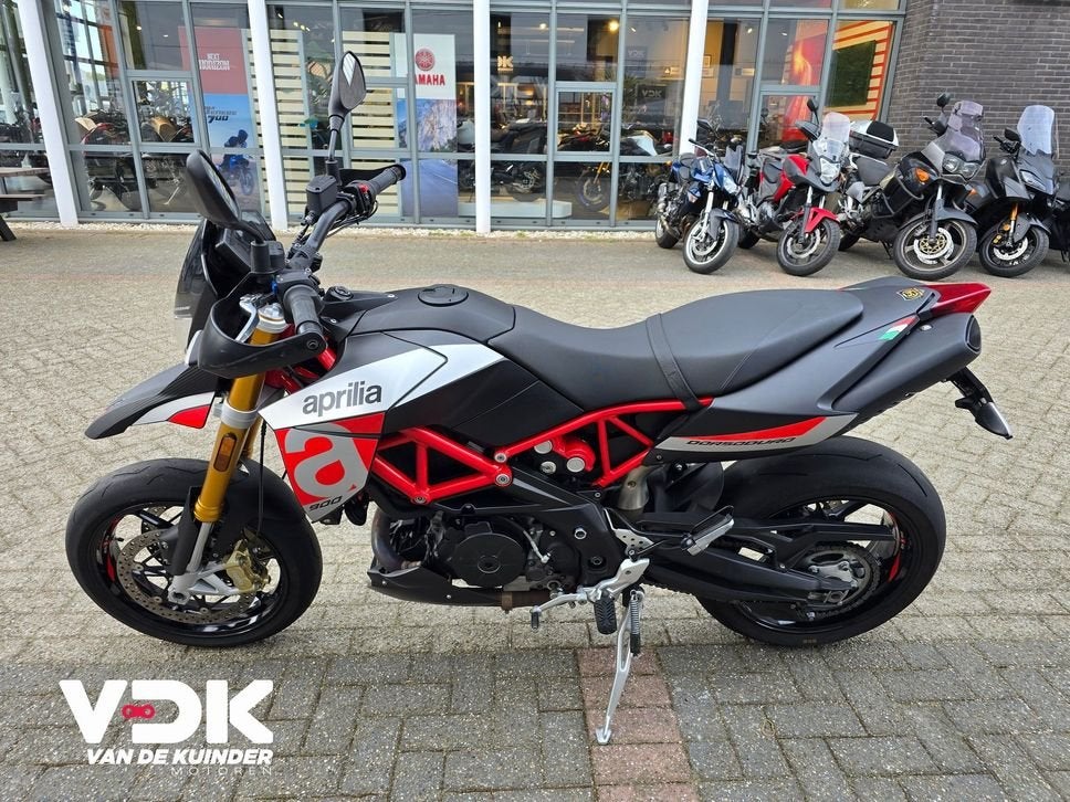 APRILIA DORSODURO 900 (bj 2017), Motoren, Motoren | Aprilia, 2 cilinders, Motorrijbewijs A, Bedrijf, Meer dan 35 kW