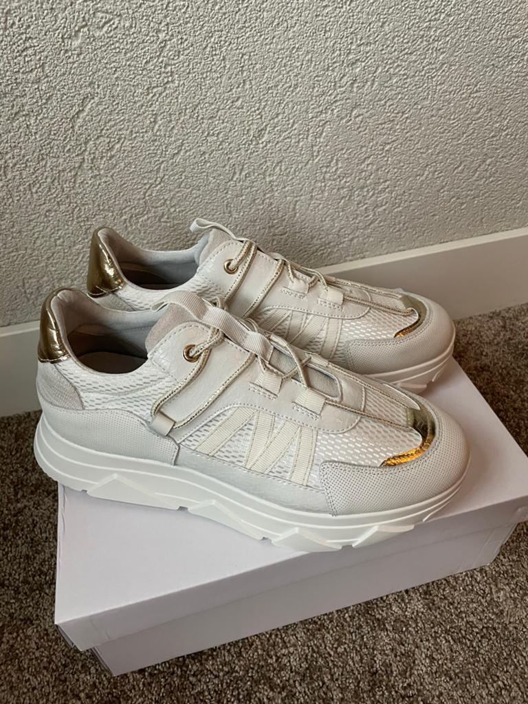 Nieuwe Tango sneakers maat 40, Kleding | Dames, Schoenen, Ophalen of Verzenden, Nieuw, Wit, Sneakers of Gympen