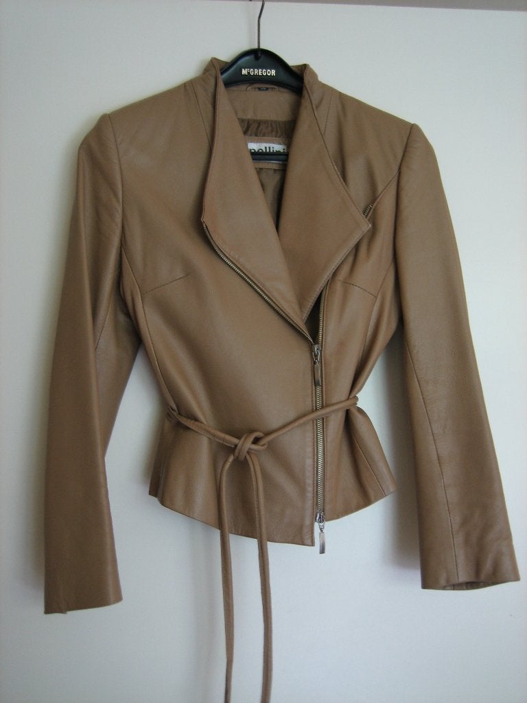 Prachtig a-symmetrisch camelleren jasje PELLINI 36 snazzeys, Beige, Nieuw, Ophalen of Verzenden, Jasje