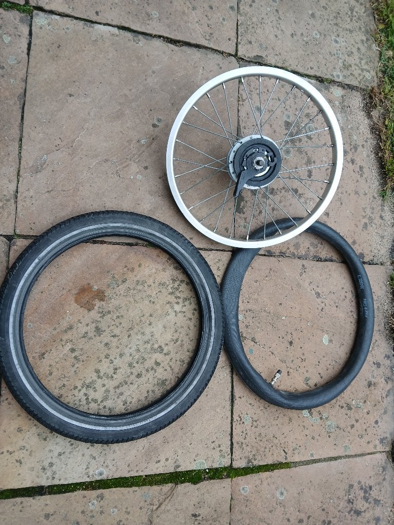 Batavus vice versa riemaandrijving achterwiel, Fietsen en Brommers, Fietsen | Vouwfietsen, 20 inch of meer, Versnellingen, Batavus