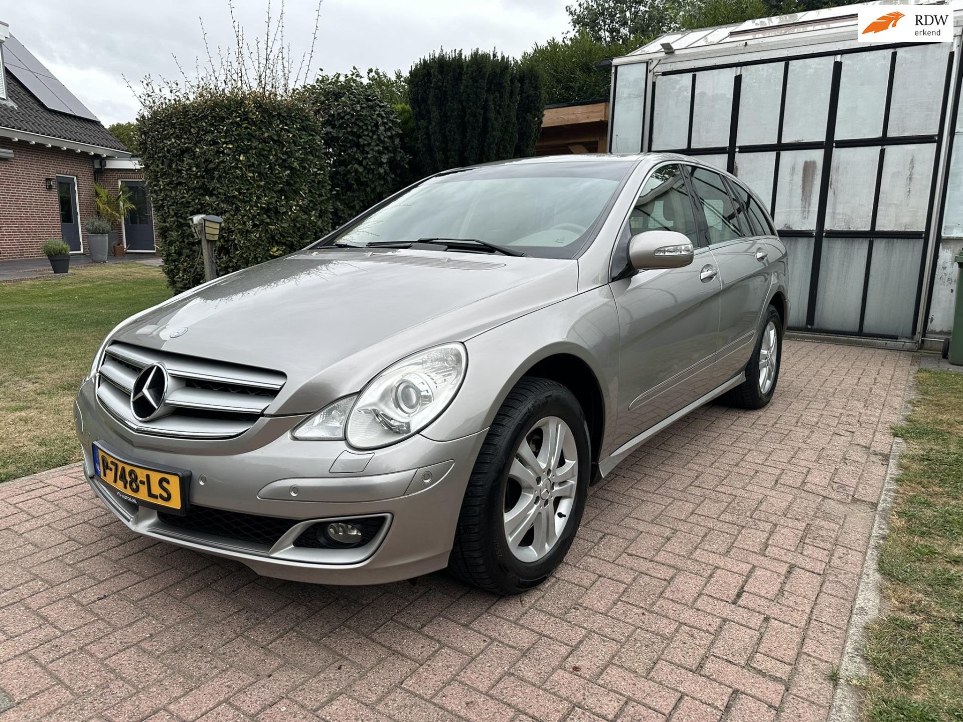 Mercedes-Benz R-klasse 500 4-Matic 6-zitter Pano Leder Xenon, Auto's, Automaat, 138 €/maand, Leder, Bedrijf