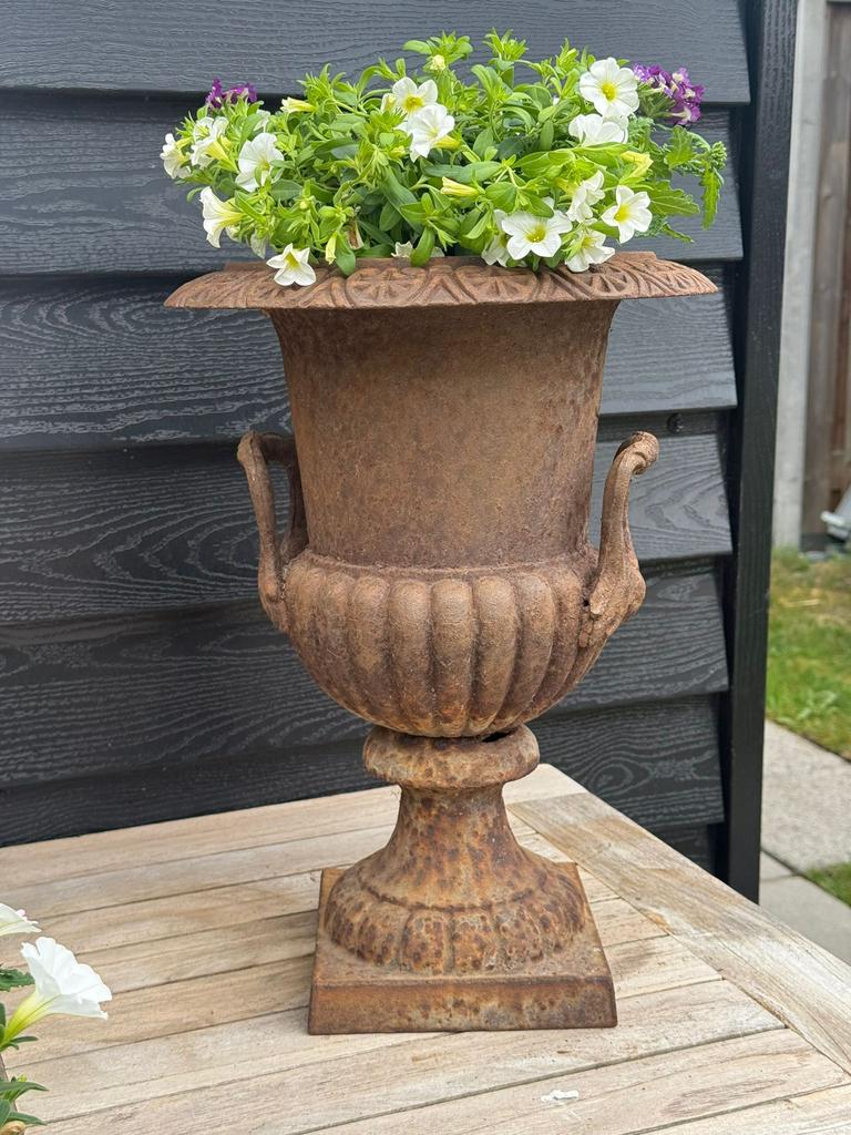 Grote Gietijzeren Franse vaas bloempot jardinière, Tuin en Terras, Tuinvazen, Ophalen, Gebruikt, Nvt, Nvt