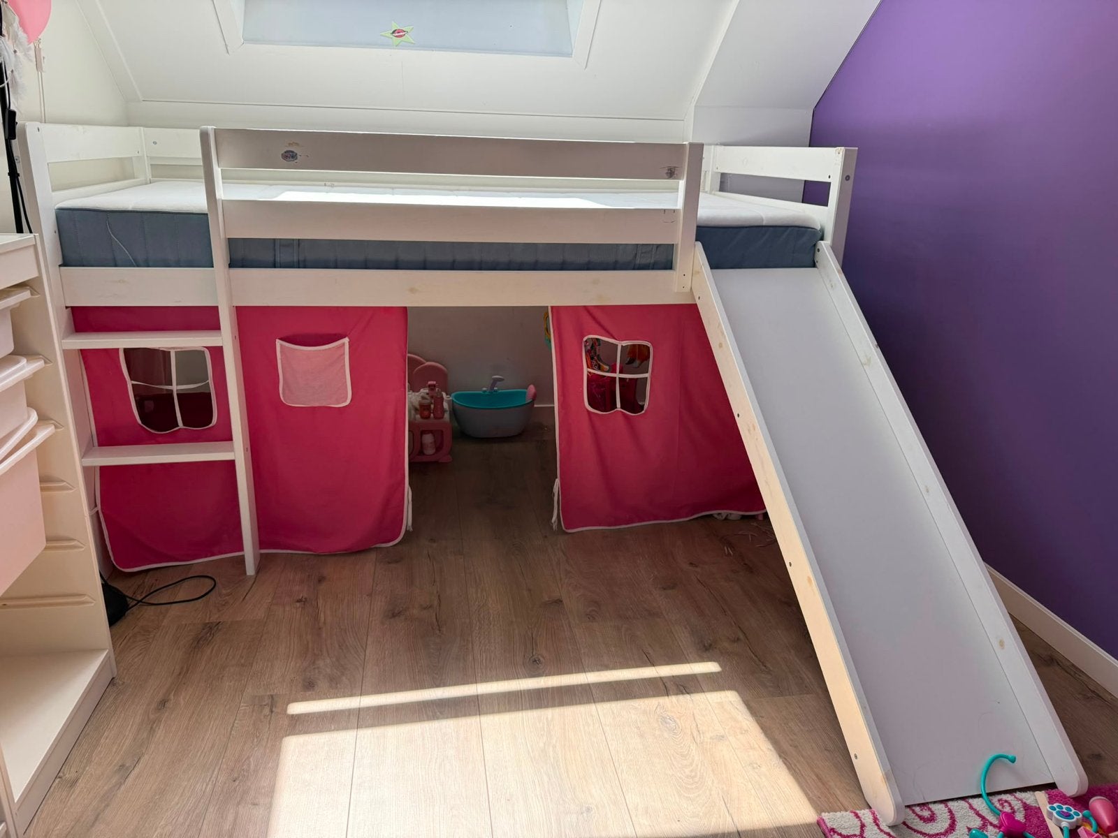 Meisjes Halfhoogslaper met glijbaan en tunnel, Huis en Inrichting, Slaapkamer | Stapelbedden en Hoogslapers, Ophalen, Gebruikt