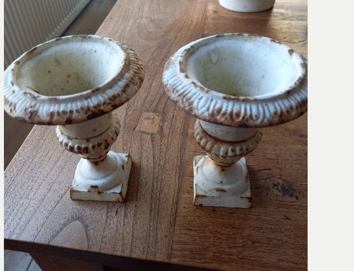 gietijzeren Medici / Louvre vaasjes – Franse brocante, Verzenden, Gebruikt