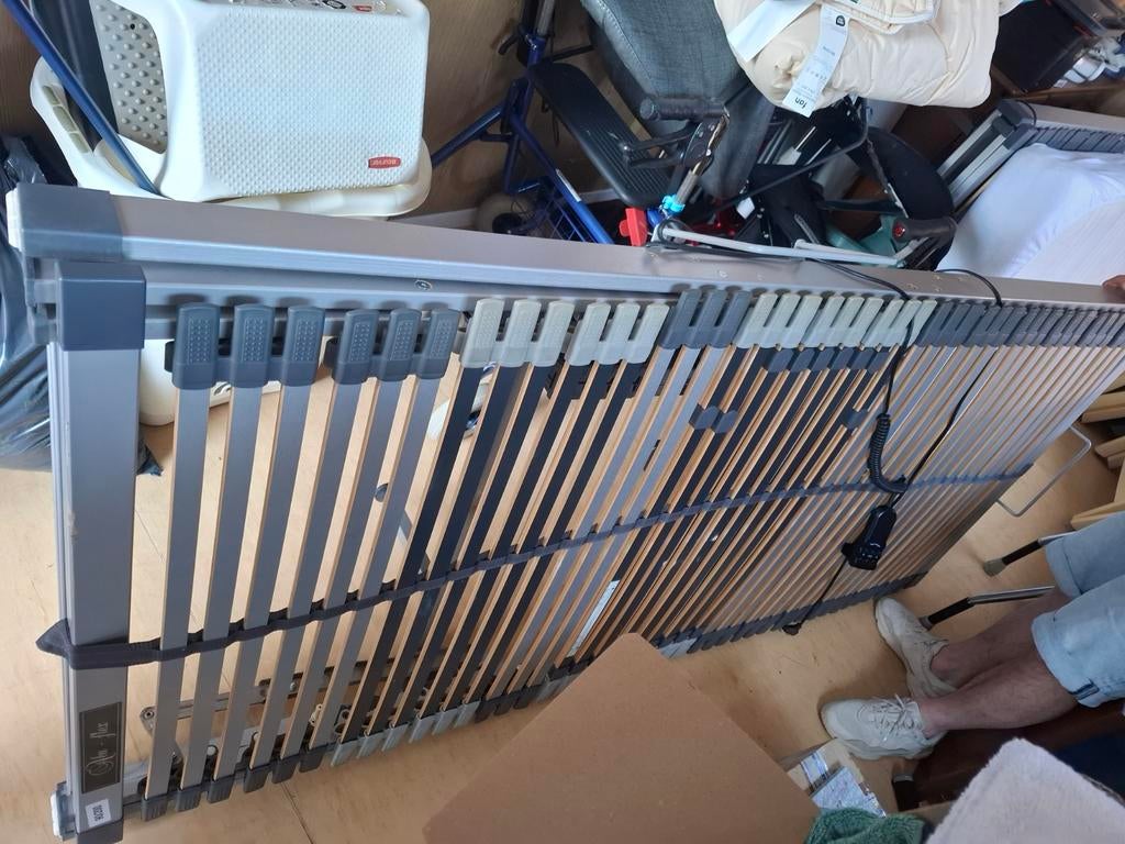 !MOETEN WEG!!2x senioren Elektrisch bed 90x200, Ophalen, Gebruikt, 90 cm, Eenpersoons
