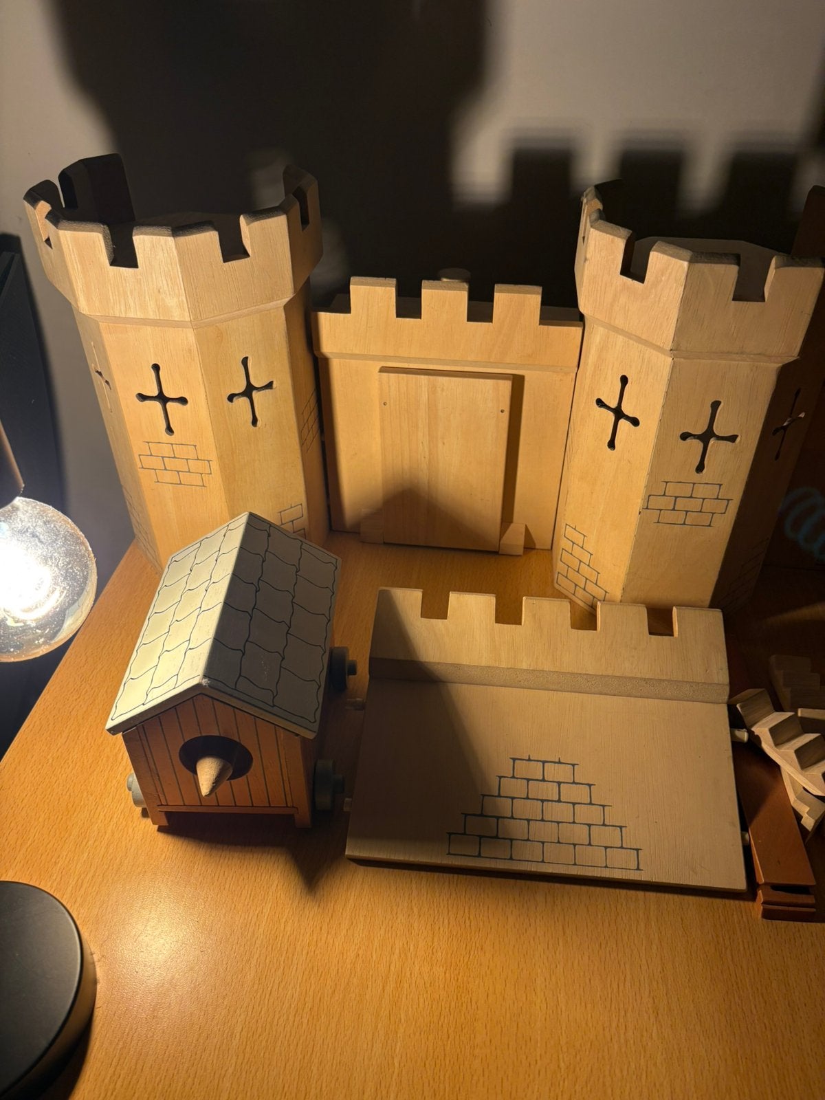 Pintoy houten ridderkasteel, Ophalen, Gebruikt