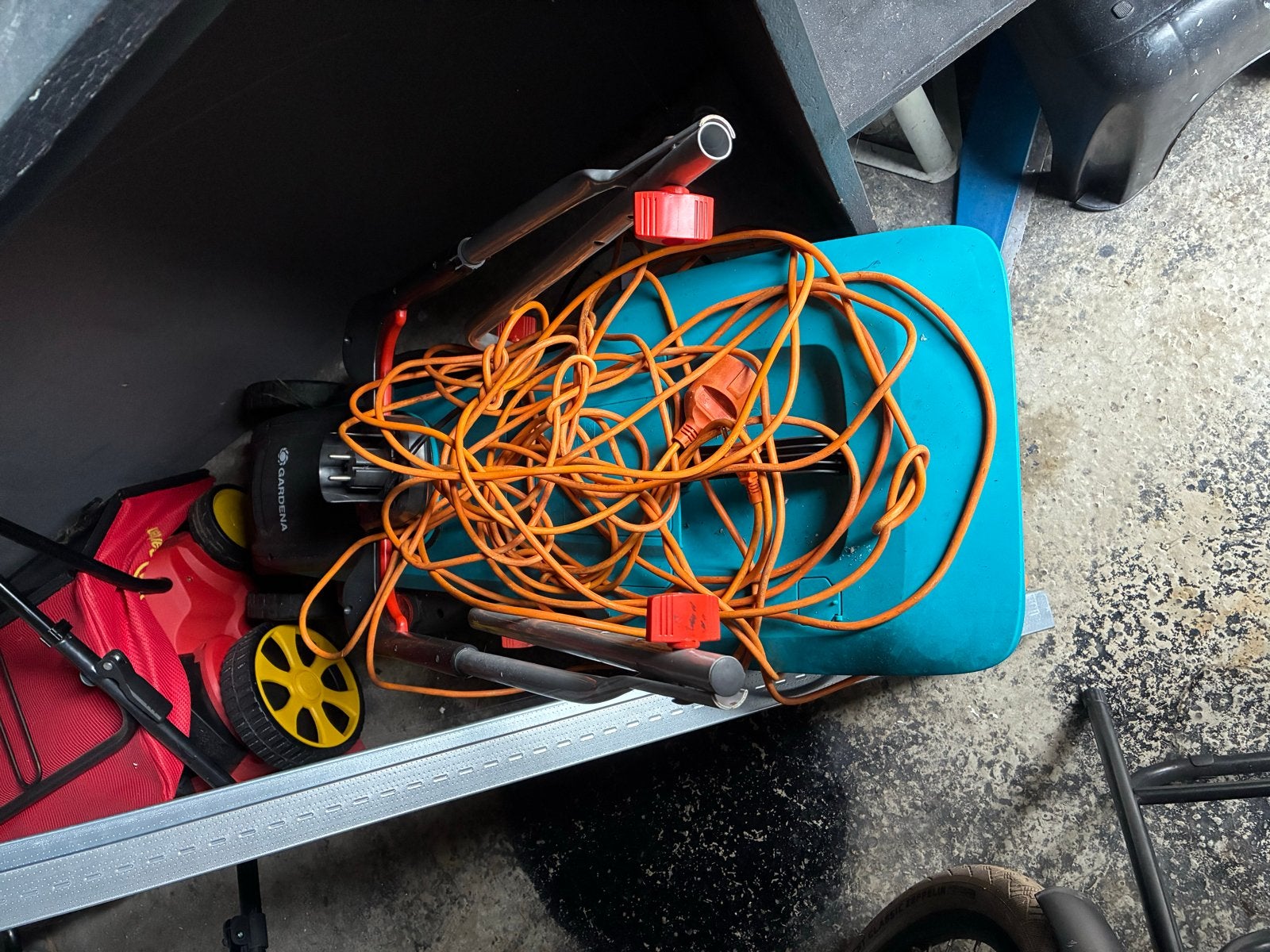 Gardena Grasmaaier, Ophalen, Cirkelmaaier, Elektrische grasmaaier, Zo goed als nieuw